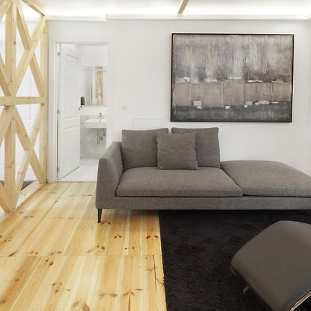 Room With Private Bathroom -Alcantara Lissabon Buitenkant foto